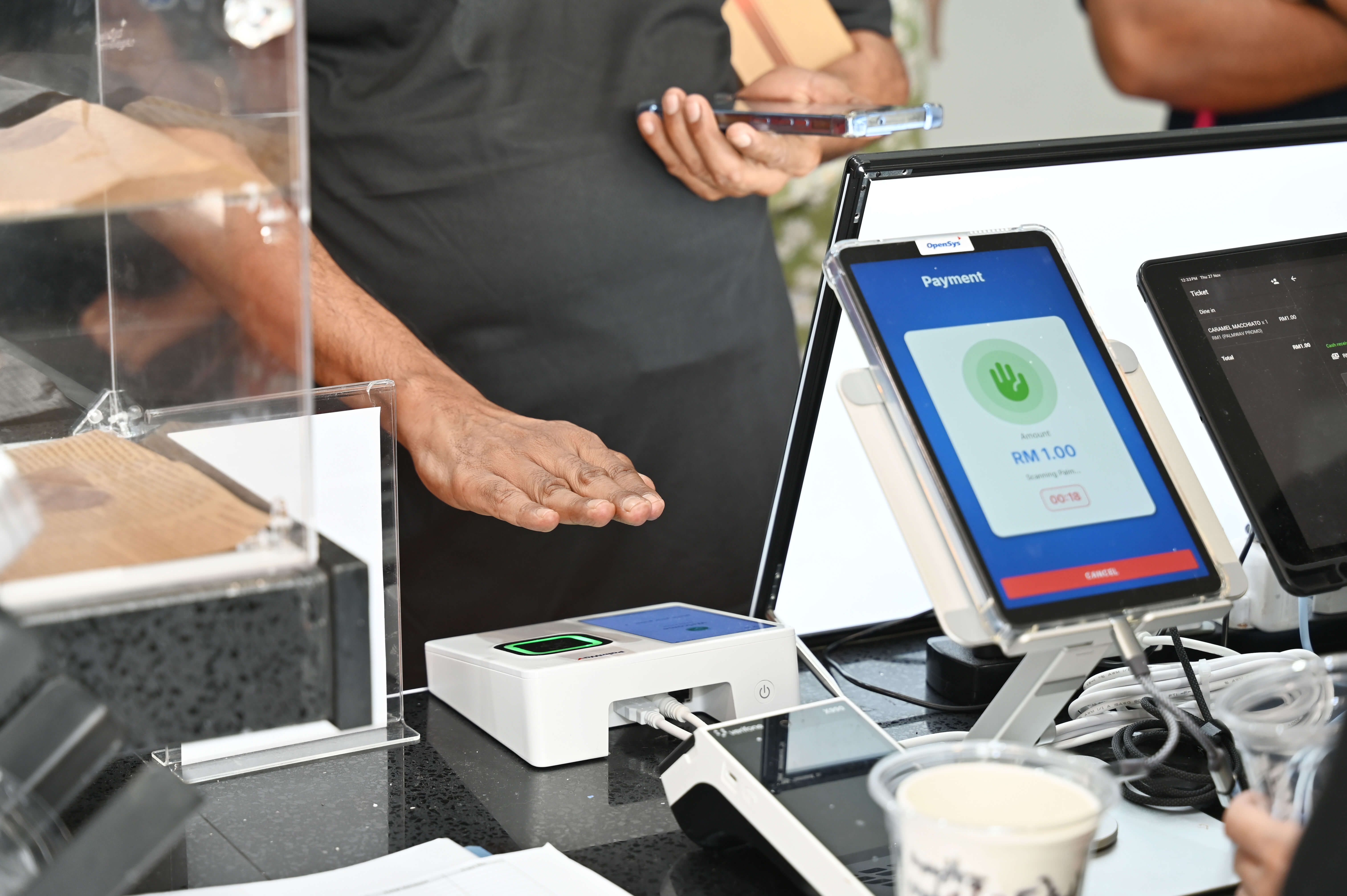 PalmWav™ Pilot Launching at Kom.Fi Café 